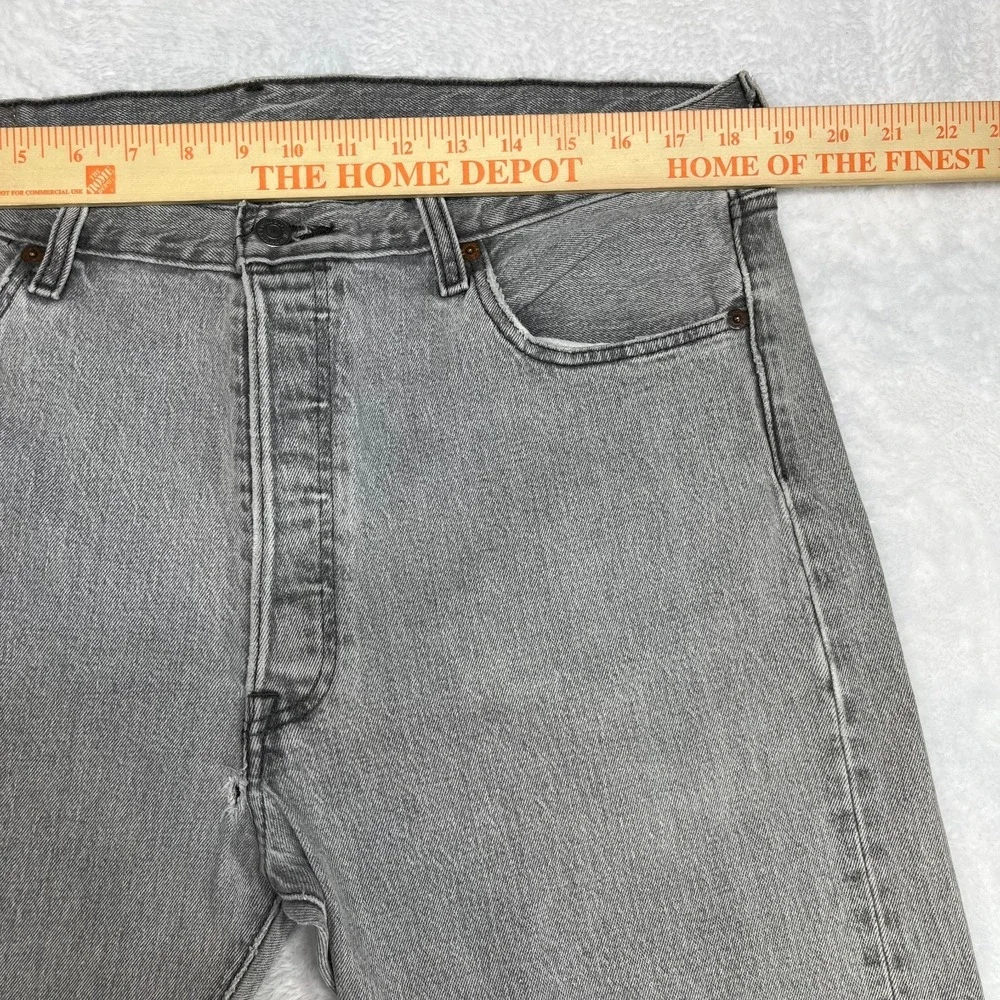 Levi's 501 Jeans Men's Gray‎ Denim Stretch Straight Button Fly 37X35.5 - Flaws